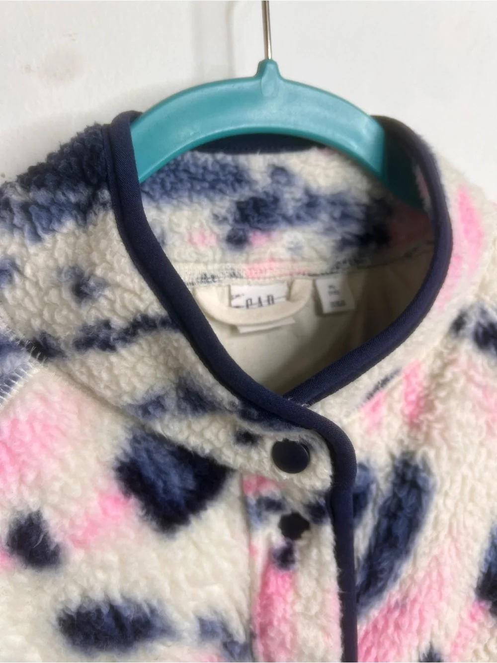GAP kids sherpa